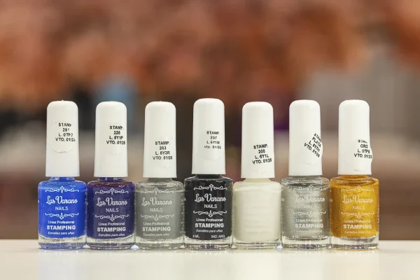 V6MLS- LAS VARANO ESMALTE STAMPING 6ML