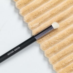 40705- BROCHA PLATEADA LANA  CONCEALER BRUSH