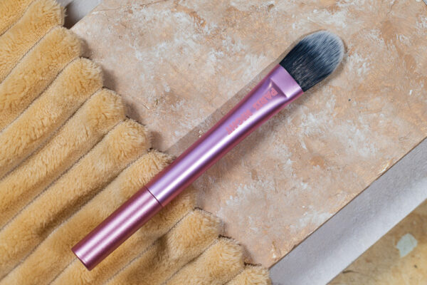 41505-BROCHA LILA METALIZADA FOUNDATION
